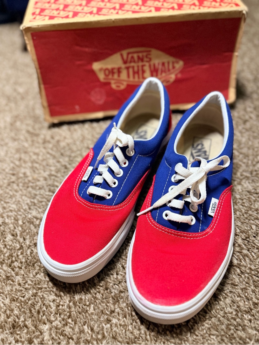 Classic Vans Era sneakers two-tone blue and red
